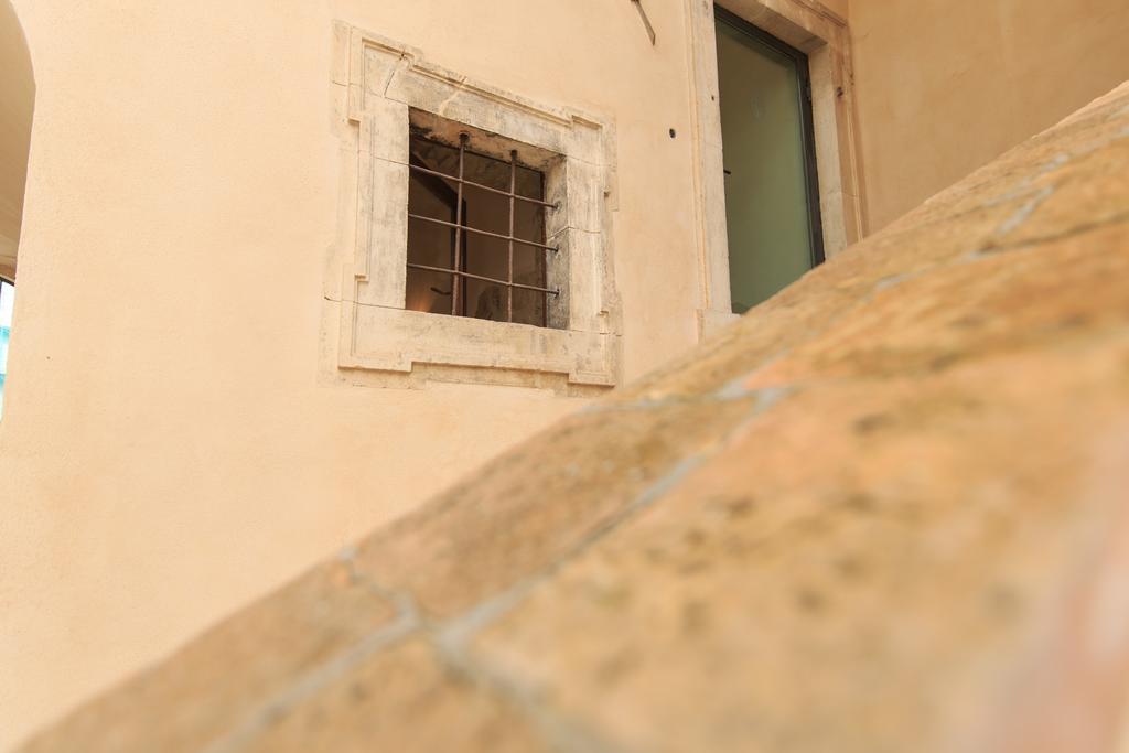 Отель Casa Rosati Fontecchio Экстерьер фото