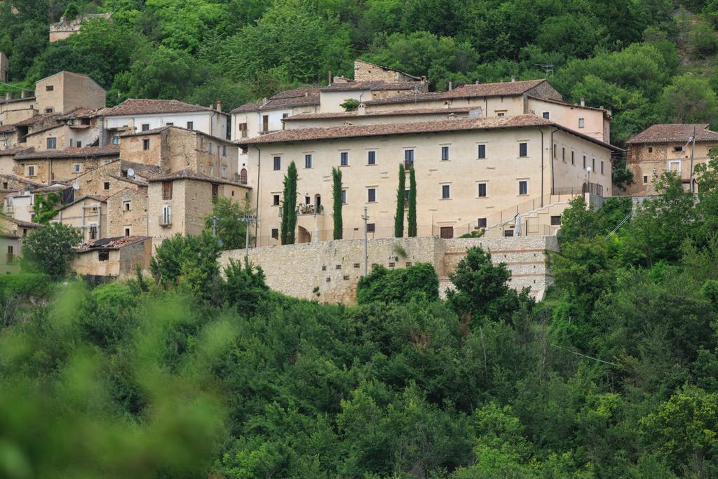 Отель Casa Rosati Fontecchio Экстерьер фото