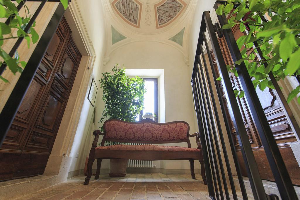 Отель Casa Rosati Fontecchio Экстерьер фото